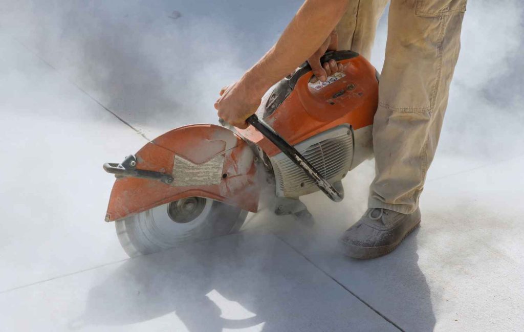 Sawing concrete in a diamond