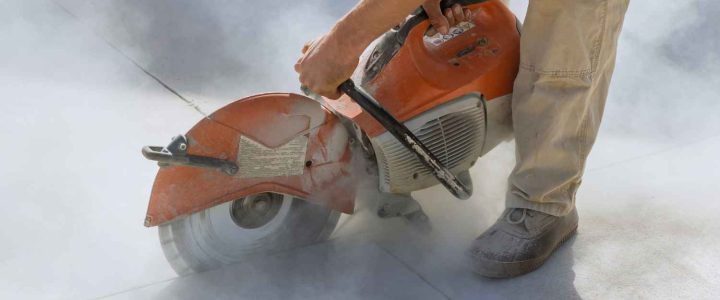 Sawing concrete in a diamond2