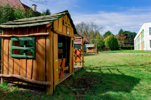 בתי עץ לילדים2